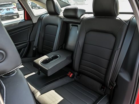 Used 2023 Volkswagen Jetta SE FWD image 15