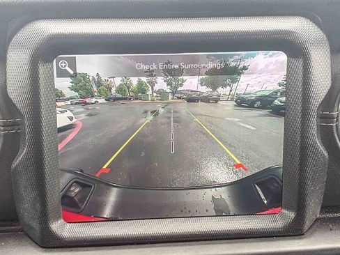 Used 2020 Jeep Gladiator Overland image 23