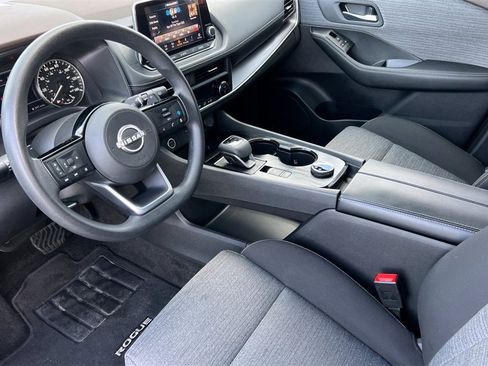 Used 2023 Nissan Rogue SV image 12