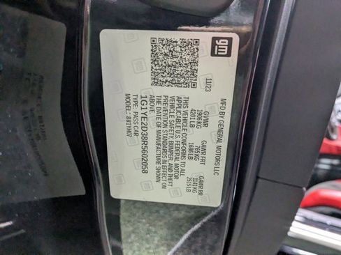 Used 2024 Chevrolet Corvette Z06 w/ Battery Protection Package image 21