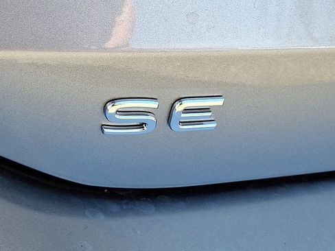 New 2026 Volkswagen Tiguan SE AWD/4WD image 19