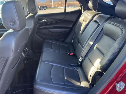Used 2018 Chevrolet Equinox LT image 16