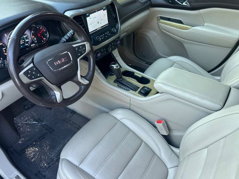 Used 2019 GMC Acadia Denali image 7