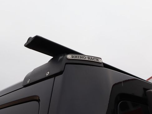 Used 2017 Jeep Wrangler Unlimited Rubicon image 21