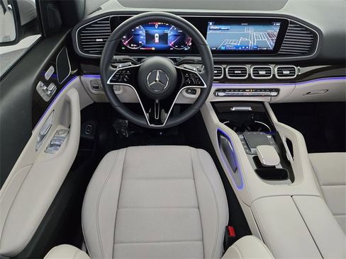 Used 2024 Mercedes-Benz GLE 350 4MATIC image 12