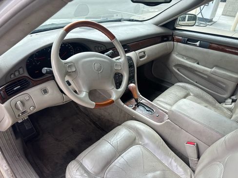 Used 2000 Cadillac Seville STS w/ Convenience Pkg image 10