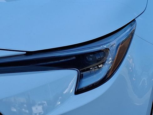 Certified 2023 Toyota Corolla LE image 9