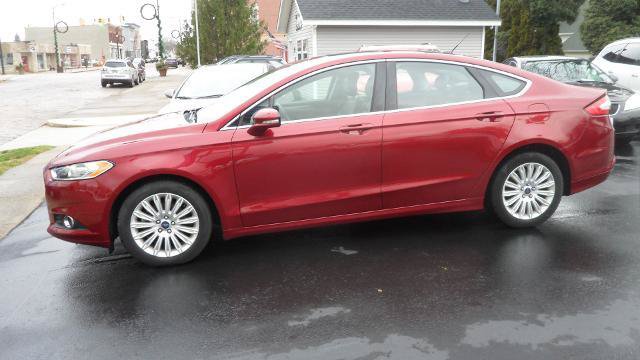 Used 2013 Ford Fusion SE FWD image 3