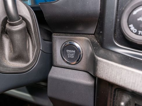 Used 2024 Ford F250 Platinum AWD/4WD image 32