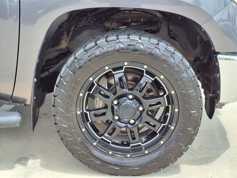 Used 2016 Toyota Tundra SR5 RWD image 9