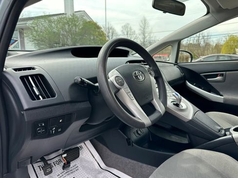 Used 2014 Toyota Prius Prime Plug-In Hybrid image 10