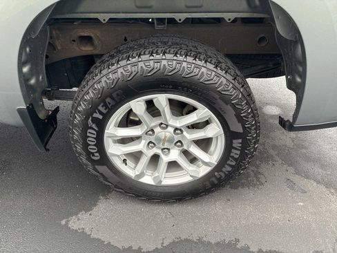 Used 2023 Chevrolet Silverado 1500 LT image 19