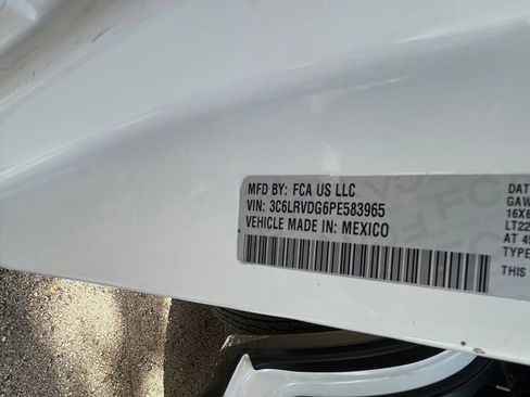 Used 2023 RAM ProMaster 2500 FWD image 42