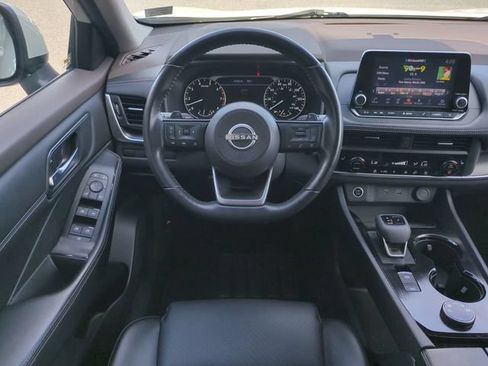 Used 2023 Nissan Rogue SV w/ SV Premium B Package AWD/4WD image 16