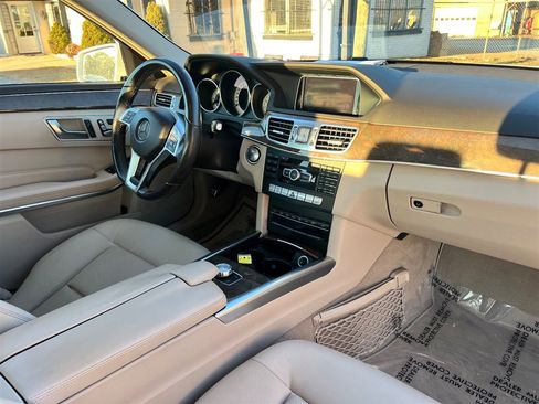 Used 2015 Mercedes-Benz E 350 4MATIC Sedan image 20