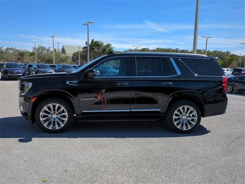 Used 2023 GMC Yukon Denali image 7