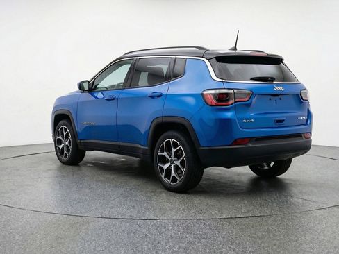 Used 2025 Jeep Compass Limited AWD/4WD image 6