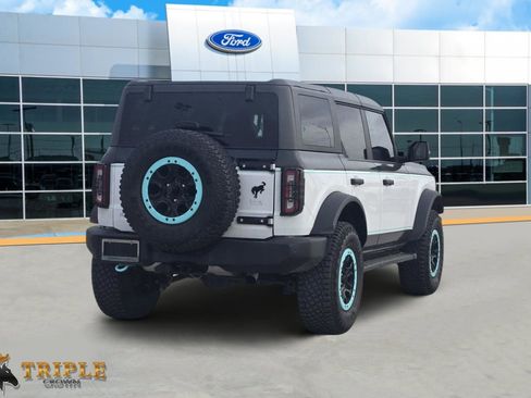 Used 2024 Ford Bronco Wildtrak image 5