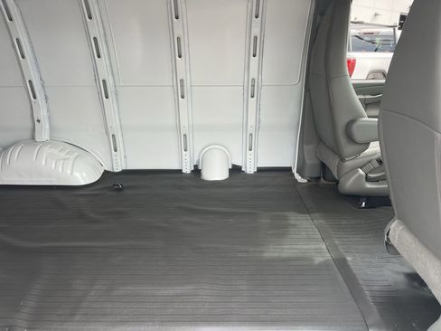 New 2025 GMC Savana 2500 w/ Driver Convenience Package image 26