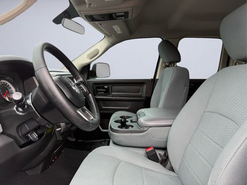 Used 2019 RAM 1500 Express AWD/4WD image 17