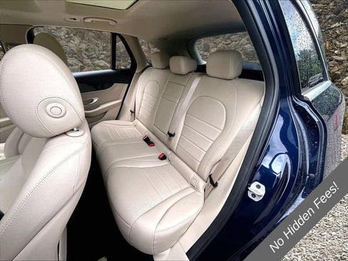 Used 2022 Mercedes-Benz GLC 300 4MATIC w/ Multimedia Package Lite image 22