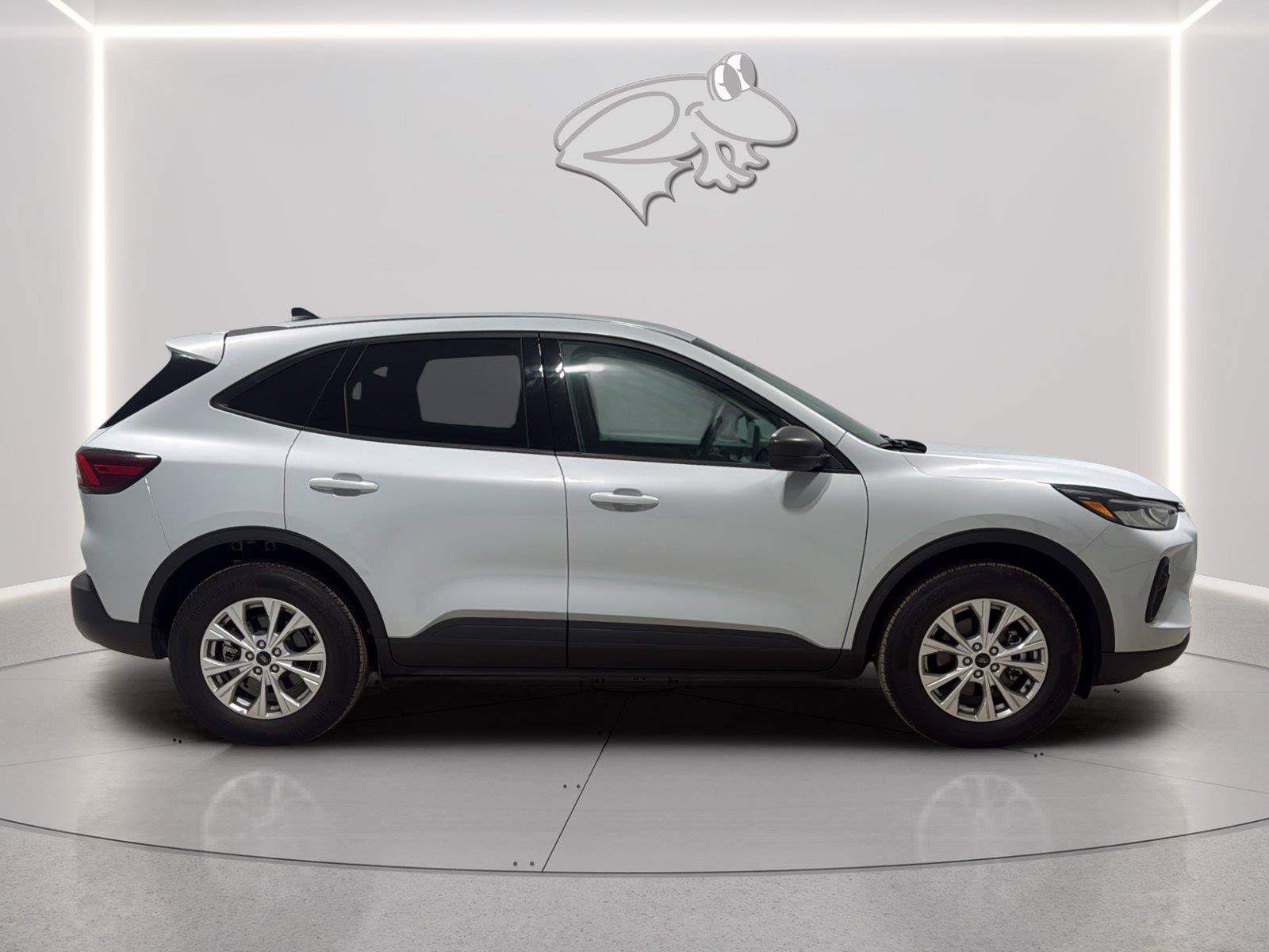 Used 2025 Ford Escape Active w/ Tech Pack #1 AWD/4WD image 6