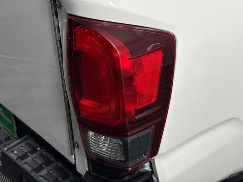 Used 2020 Toyota Tacoma SR image 30