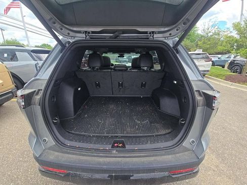 Used 2025 Chevrolet Equinox RS w/ Safety and Technology Package AWD/4WD image 14