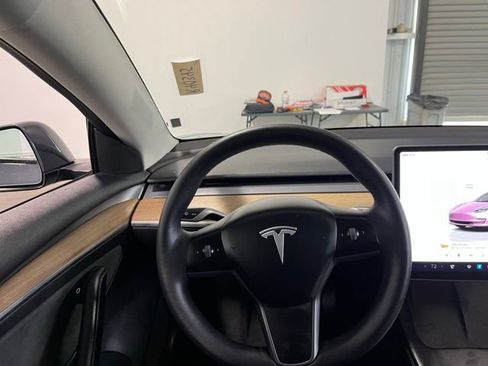 Used 2023 Tesla Model 3 Standard Range RWD image 21