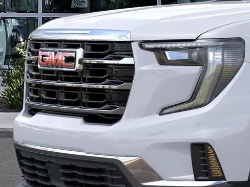 New 2025 GMC Acadia Elevation image 13
