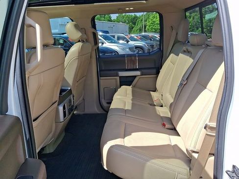 Used 2020 Ford F150 Lariat w/ Equipment Group 502A Luxury AWD/4WD image 8