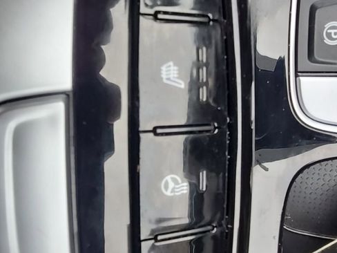 Used 2023 Hyundai Santa Cruz Limited image 32