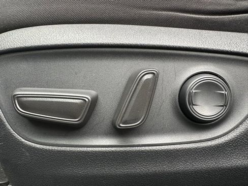 Used 2024 Toyota RAV4 XLE image 15