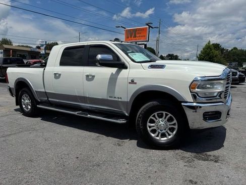Used 2019 RAM 2500 Laramie AWD/4WD image 1