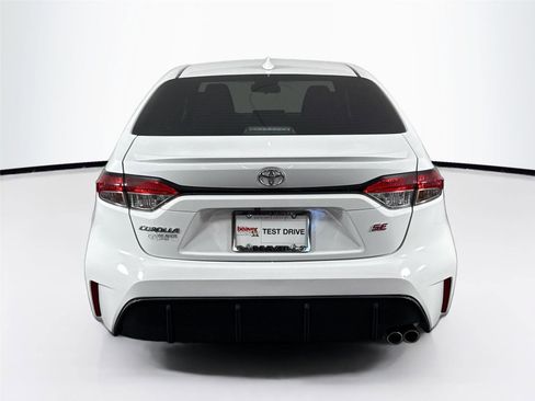 Certified 2024 Toyota Corolla SE image 12