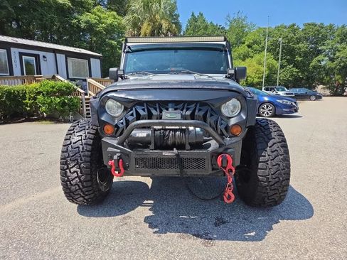 Used 2012 Jeep Wrangler Unlimited Rubicon AWD/4WD image 4