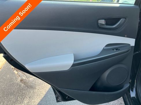 Used 2023 Hyundai Kona SE w/ Cargo Package FWD image 27