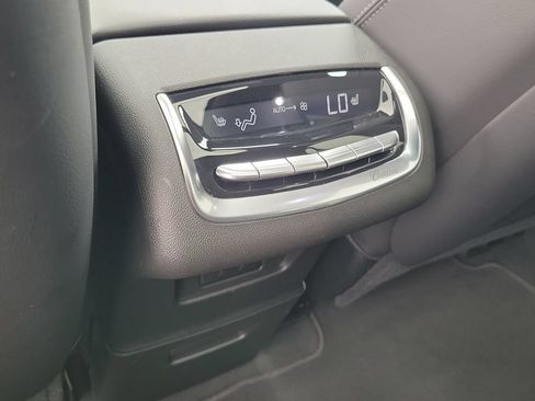 Certified 2024 Cadillac XT6 Premium Luxury w/ Technology Package FWD image 22