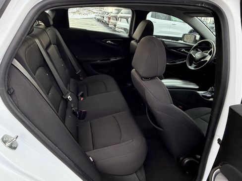 Used 2024 Chevrolet Malibu LT image 17