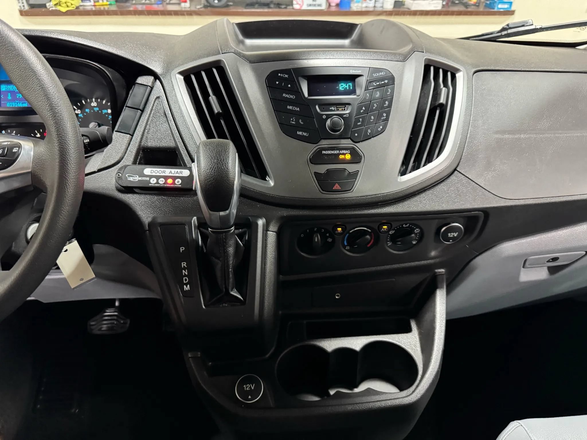 Used 2019 Ford Transit 250 148 Medium Roof RWD image 41