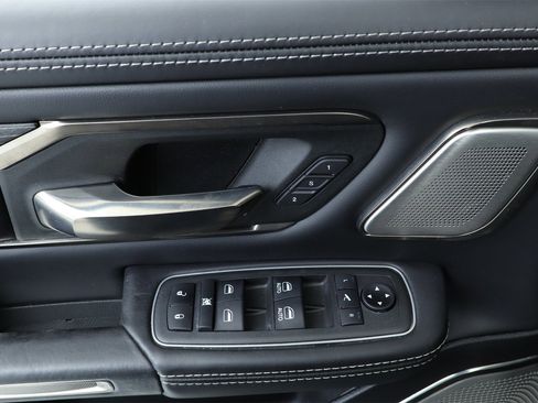 Used 2021 RAM 1500 Limited w/ Night Edition image 10