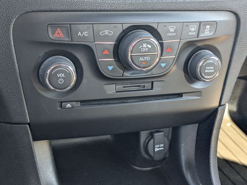 Used 2013 Dodge Charger R/T AWD/4WD image 27