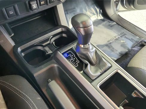 Used 2023 Toyota Tacoma TRD Sport AWD/4WD image 27