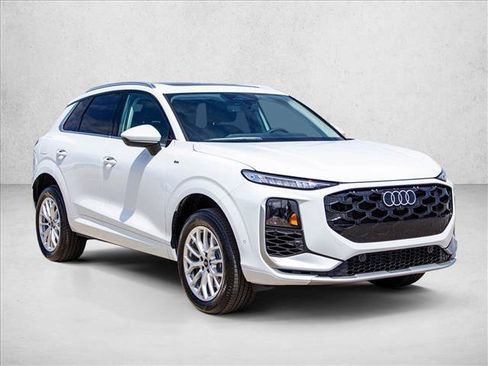 New 2026 Audi Q3 quattro 2.0T AWD/4WD image 3