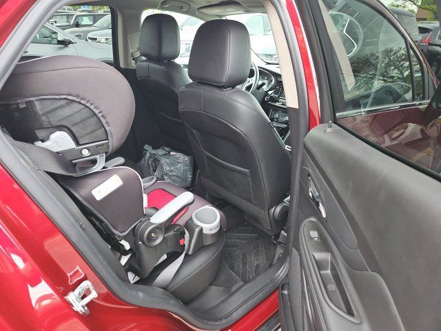 Used 2022 Buick Encore Preferred w/ Safety Package II AWD/4WD image 18