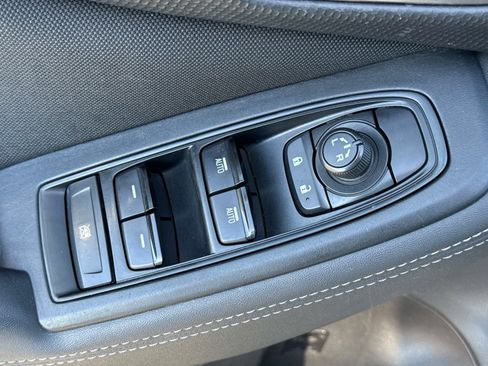 Used 2023 Subaru Forester Premium image 20