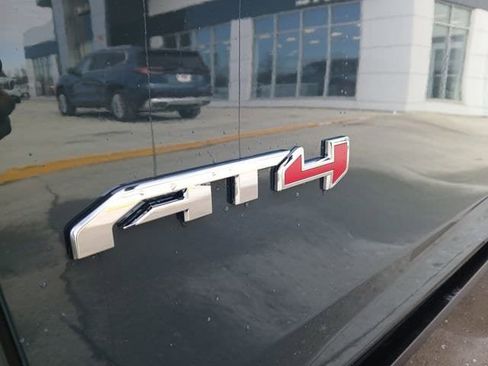 New 2026 GMC Yukon AT4 Ultimate w/ LPO, Illumination Package AWD/4WD image 41