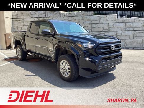 Used 2025 Toyota Tacoma SR AWD/4WD image 1