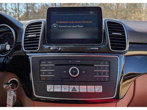 Used 2017 Mercedes-Benz GLE 350 4MATIC w/ Premium 1 Package image 20