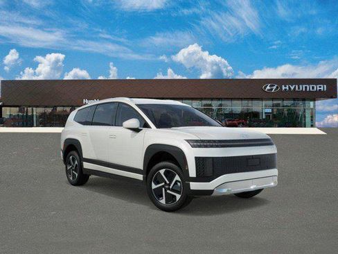 New 2026 Hyundai Ioniq 9 S image 2